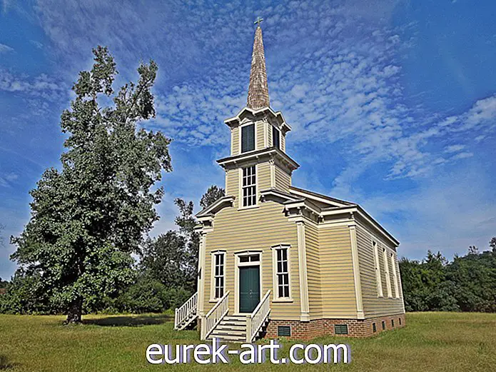 Alguém precisa comprar essa adorável igreja de US $ 39.000 na Carolina do Norte